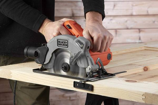 CIRCULAR SAW 1250W 190MM / 66MM WITH LASER BLACK & DECKER CS1250L-QS